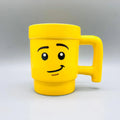 Caneca de cerâmica cartoon de 250ml com estampa de cabeça de personagem com expressão travessa e fofa, ideal para café, leite ou chá, perfeita para casais, amigos e família.