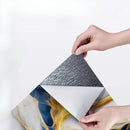Conjunto de 10 adesivos de azulejo cerâmico 3D impermeáveis, imitação de mármore, autoadesivos para parede e piso, ideais para decoração e reforma residencial.